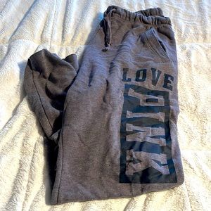 PINK Victoria’s Secret relaxed fit sweat pants - size medium - run large
